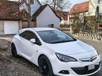 Gebraucht Opel Astra GTC 200 PS (147 kW) 2014 Weiß Coupé