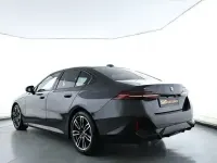 Gebraucht BMW 520 M Sport 197 PS (144 kW) 2025 Grau Limousine