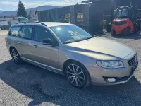 Gebraucht Volvo V70 Momentum 181 PS (133 kW) 2016 Grau Kombi