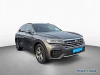Gebraucht VW Touareg 231 PS (169 kW) 2023 Siliziumgrau metallic SUV