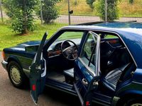 Gebraucht Mercedes E420 205 PS (150 kW) 1986 Blau Limousine