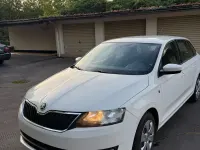 Gebraucht Skoda Rapid 105 PS (77 kW) 2014 Weiß Kleinwagen