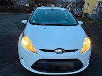 Gebraucht Ford Fiesta 82 PS (60 kW) 2009 Weiß Kleinwagen