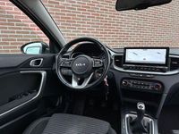Gebraucht Kia Ceed 120 PS (88 kW) 2021 Schwarz Kleinwagen