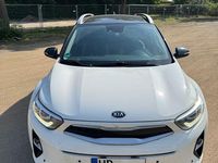 Gebraucht Kia Stonic Spirit 120 PS (88 kW) 2019 Weiß SUV