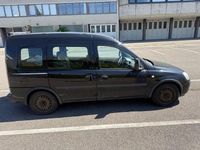 Usata Opel Combo Edition 94 CV (69 kW) 2006 Nero Monovolume