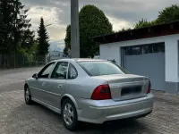 Gebraucht Opel Vectra 101 PS (74 kW) 2001 Silber Limousine