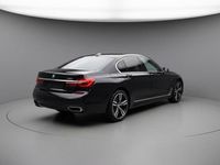 Gebraucht BMW 750 449 PS (330 kW) 2018 Schwarz Limousine