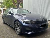 Gebraucht BMW 330e M Sport 184 PS (135 kW) 2019 Blau Limousine
