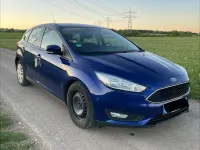 Gebraucht Ford Focus Business Edition 95 PS (69 kW) 2016 Blau Limousine