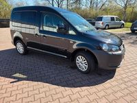 Gebraucht VW Caddy Team 102 PS (75 kW) 2015 Schwarz Van / Kleinbus