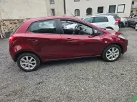 Gebraucht Mazda 2 Active 75 PS (55 kW) 2011 Rot Kleinwagen