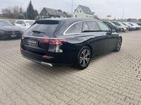 Gebraucht Mercedes E450 Avantgarde 367 PS (269 kW) 2024 Lack obsidianschwarz Kombi