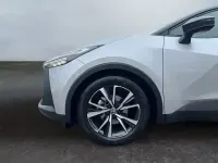Neu Toyota C-HR 140 PS (102 kW) 2025 Silber SUV