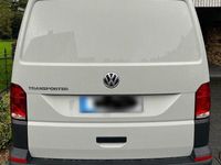 Gebraucht VW Transporter 110 PS (80 kW) 2023 Grau Van