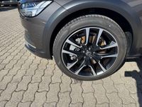 Gebraucht Volvo V90 CC Plus 197 PS (144 kW) 2023 Grau Kombi