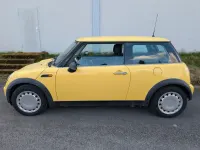 Occasion Mini ONE 90 PK (66 kW) 2002 Geel Hatchback