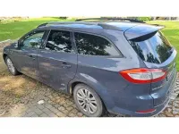Gebraucht Ford Mondeo 140 PS (102 kW) 2011 Midnight sky grau Kombi