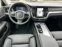 Gebraucht Volvo V60 Plus 197 PS (144 kW) 2025 Grau Kombi