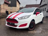 Gebraucht Ford Fiesta Celebration 60 PS (44 kW) 2017 Weiß Kleinwagen