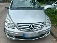 Gebraucht Mercedes B180 109 PS (80 kW) 2007 Silber Van / Kleinbus