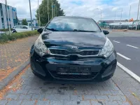 Gebraucht Kia Rio 86 PS (63 kW) 2014 Limousine