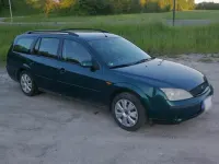 Gebraucht Ford Mondeo 125 PS (91 kW) 2001 Grün Kombi