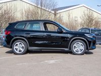 gebraucht BMW iX1 xDrive30 AC-Laden Prof DrAssPlus 18" LenkHzg