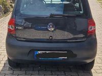 Gebraucht VW Fox 54 PS (39 kW) 2009 Schwarz Kleinwagen