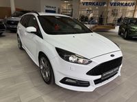 Gebraucht Ford Focus ST 250 PS (183 kW) 2017 Weiß Kombi