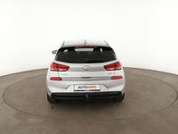 Gebraucht Hyundai i30 Intro Edition 140 PS (102 kW) 2017 Grau Limousine
