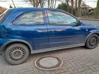 Używany Opel Corsa 80 KM (58 kW) 2005 Niebieski Hatchback
