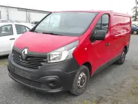 Usata Renault Trafic 90 CV (66 kW) 2014 Rosso Monovolume
