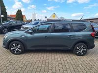 Gebraucht Dacia Jogger Expression 110 PS (80 kW) 2025 Grün Van / Kleinbus