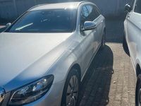 Gebraucht Mercedes E220 194 PS (142 kW) 2017 Silber Kombi