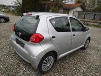 Gebraucht Toyota Aygo 88 PS (64 kW) 2006 Silber Kleinwagen