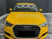 Gebraucht Audi A3 Sportback Design 116 PS (85 kW) 2017 Gelb Kleinwagen