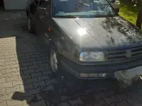 Gebraucht VW Vento 64 PS (47 kW) 1994 Grau Limousine