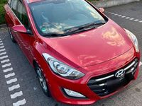 Gebraucht Hyundai i30 YES! Silver 101 PS (74 kW) 2016 Rot Kombi