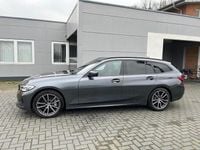 Gebraucht BMW 330 Sport Line 286 PS (210 kW) 2021 Grau Kombi