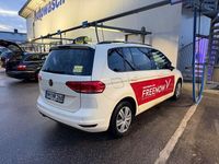 Gebraucht VW Touran 150 PS (110 kW) 2024 Beige Van / Kleinbus