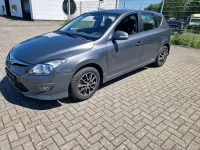 Gebraucht Hyundai i30 90 PS (66 kW) 2011 Grau Limousine