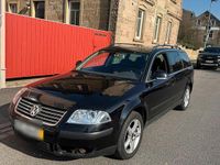 Gebraucht VW Passat 101 PS (74 kW) 2004 Schwarz Kombi
