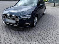 Gebraucht Audi A3 Comfort 204 PS (150 kW) 2020 Blau Limousine