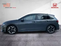 Gebraucht VW Golf VIII R-line 150 PS (110 kW) 2025 Delfingrau metallic Limousine
