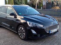 Gebraucht Ford Focus Cool & Connect 125 PS (91 kW) 2019 Schwarz Kombi