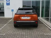 Gebraucht Peugeot e-2008 GT 100 kW (136 PS) 2022 Orange SUV