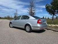 Gebraucht Skoda Octavia Classic 80 PS (58 kW) 2009 Silber Limousine