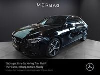 Gebraucht Mercedes A200 Progressive 163 PS (119 kW) 2025 Kosmosschwarz metallic Limousine