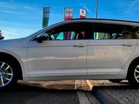 Gebraucht VW Passat 120 PS (88 kW) 2016 Weiß Kombi